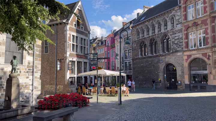 Altstadt van Aken met het Grashaus