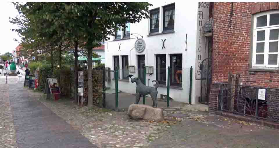 Oude pakhuizen in Hooksiel