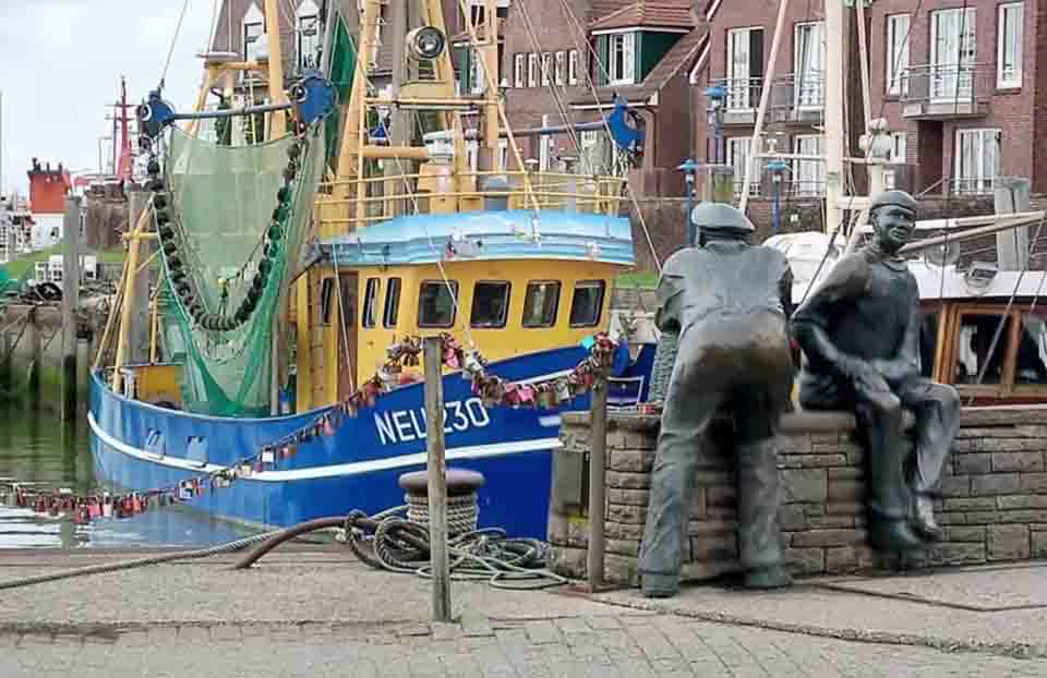 Vissershaven van Neuharlingersiel in Ostfriesland